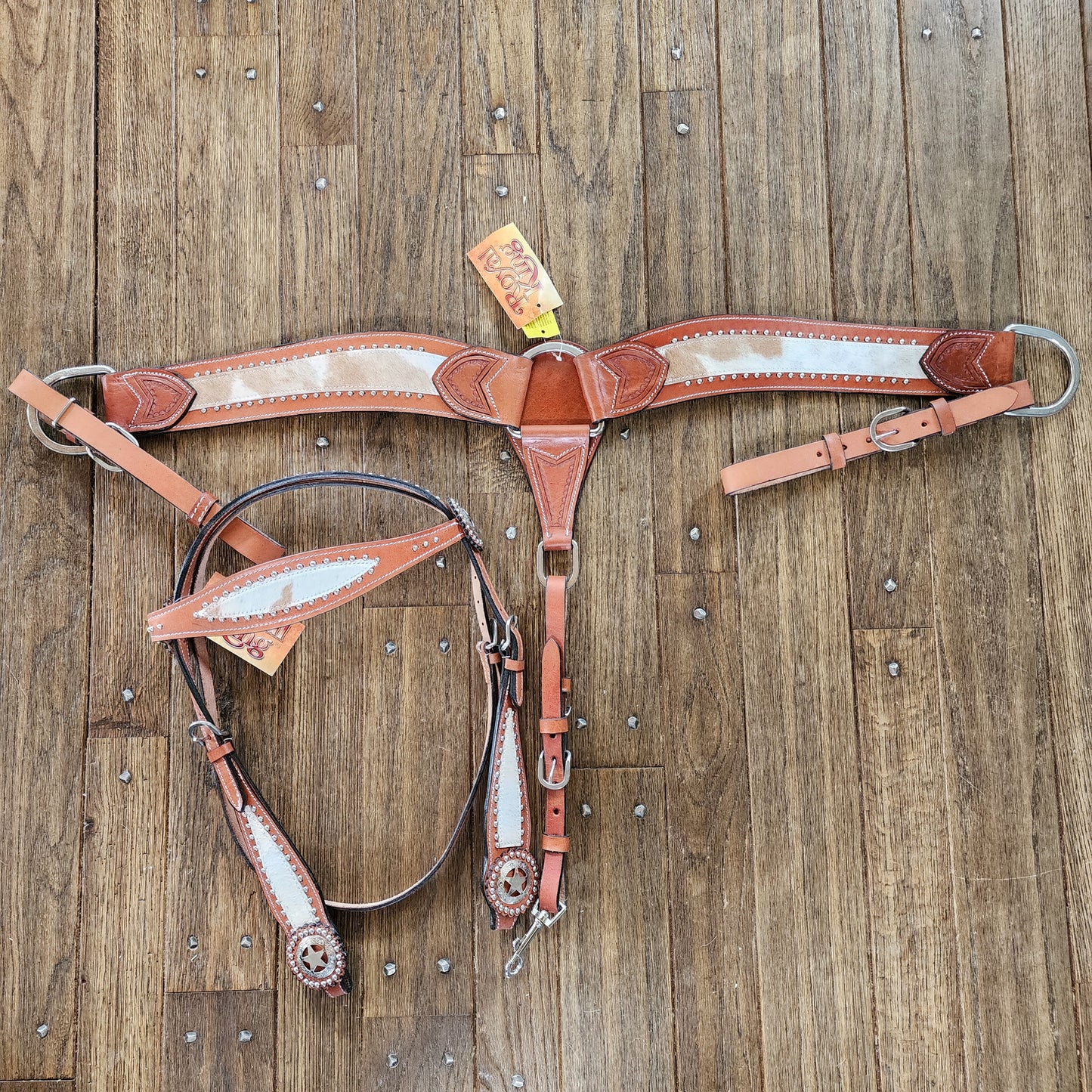 Hair-on hide tack set