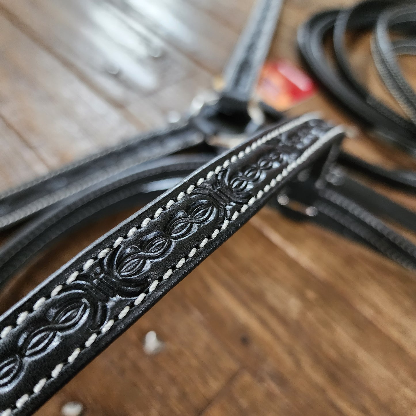 Black barbed wire set