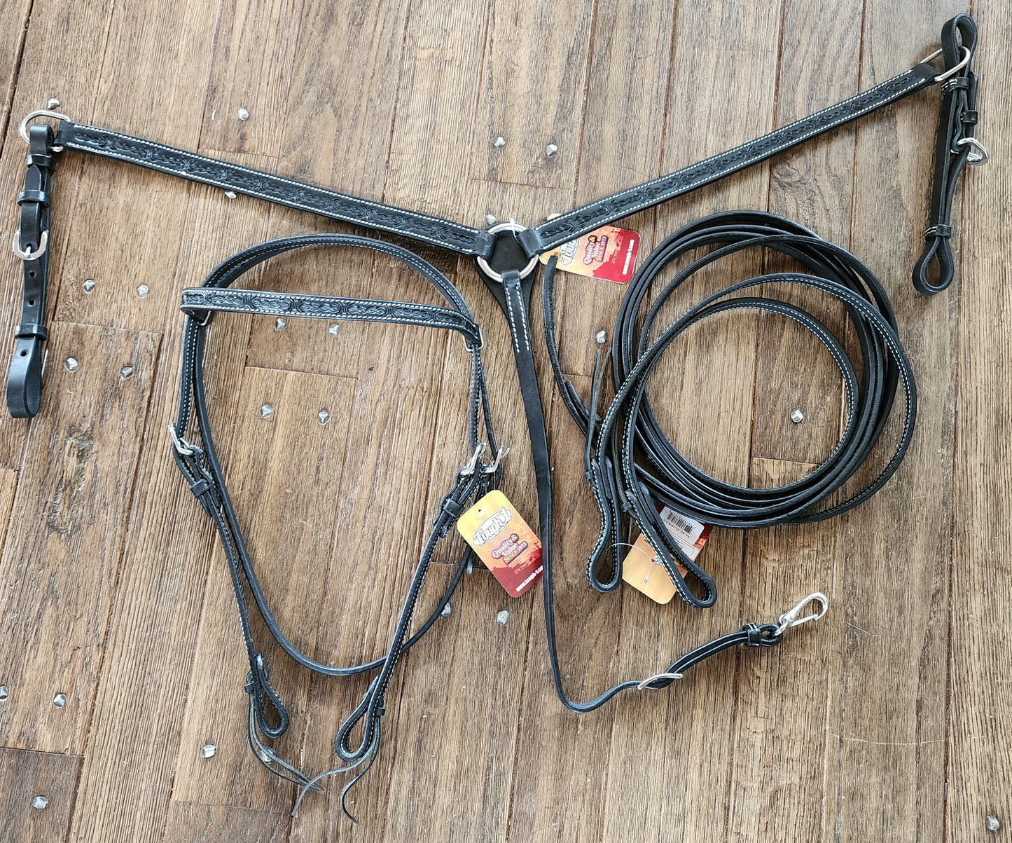 Black barbed wire set